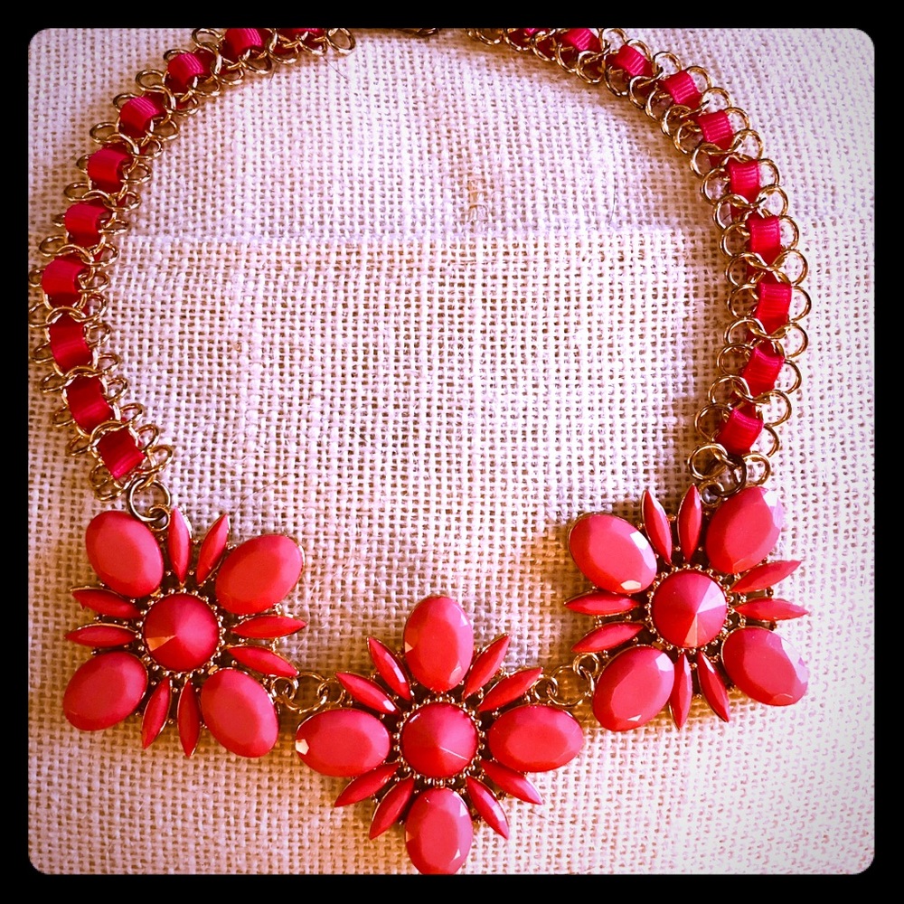 Statement Necklace pink/gold flowers